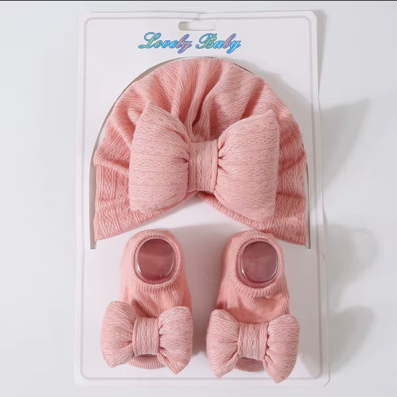 Coffret Bébé – Bonnet & Chaussons avec Noeuds