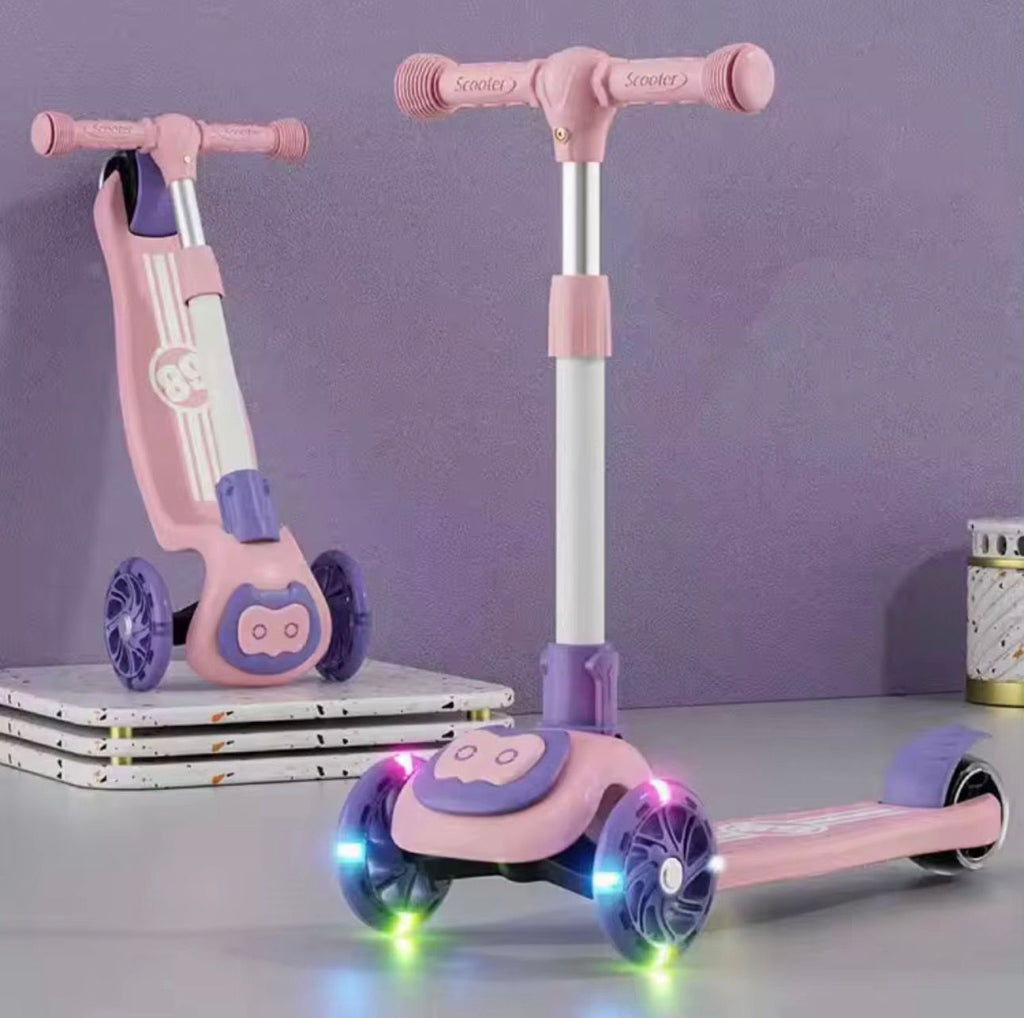 Trottinette enfant pliable avec roues lumineuses